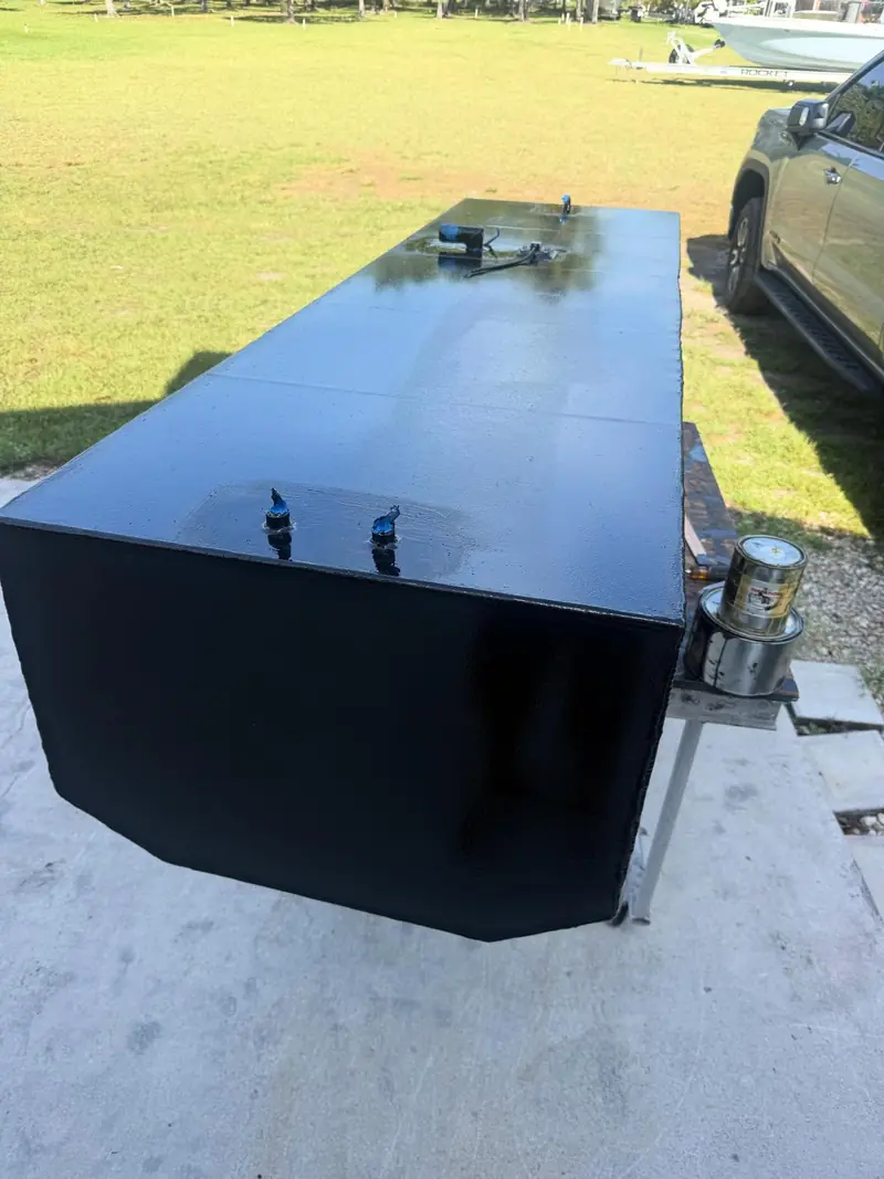 Epoxy-coated aluminum fuel tank