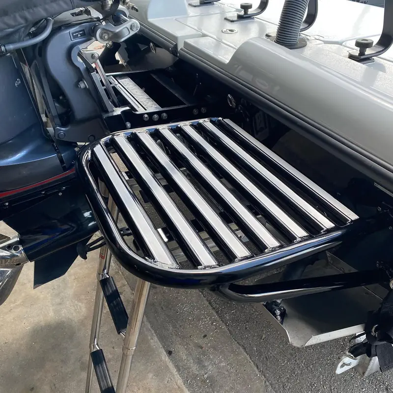 Transom ladder step extension