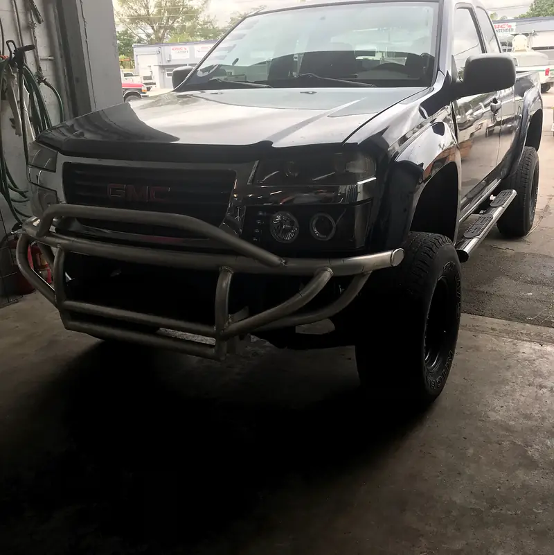 Custom front bumper on a Chevrolet Colorado pickup