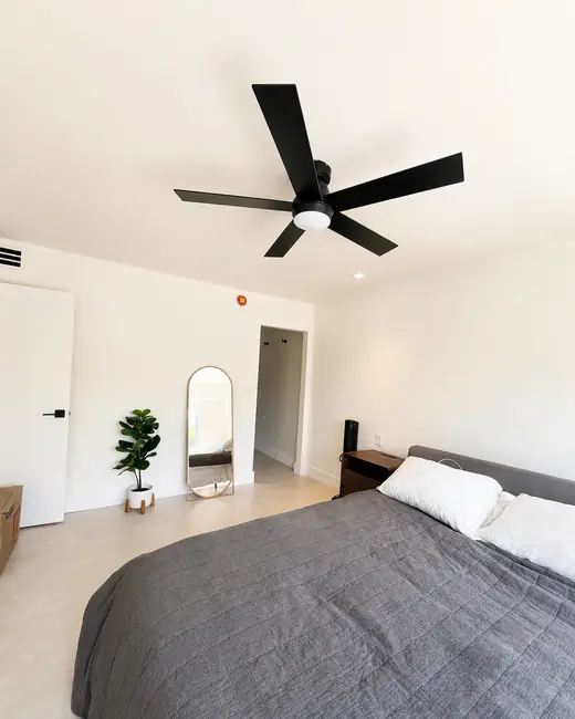Alton Road Apartment — detail 1